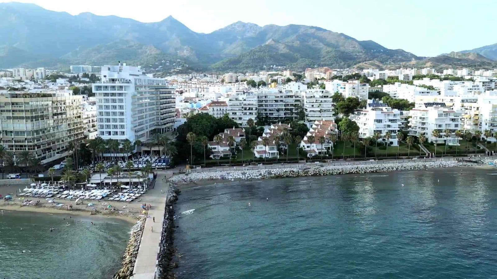 Квартира · Puerta de Marbella, Marbella · 2 спальни · 200794