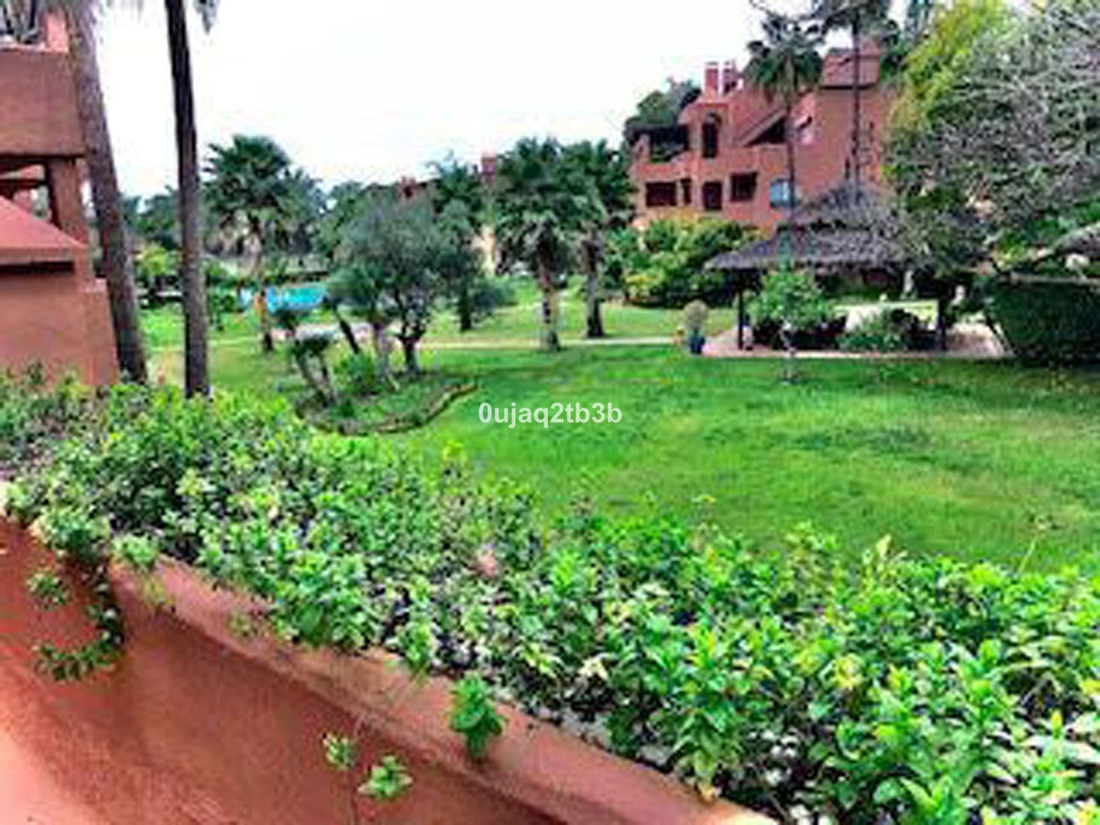 Alhambra del Golf, Estepona: Apartment · 3 bedrooms · 200190