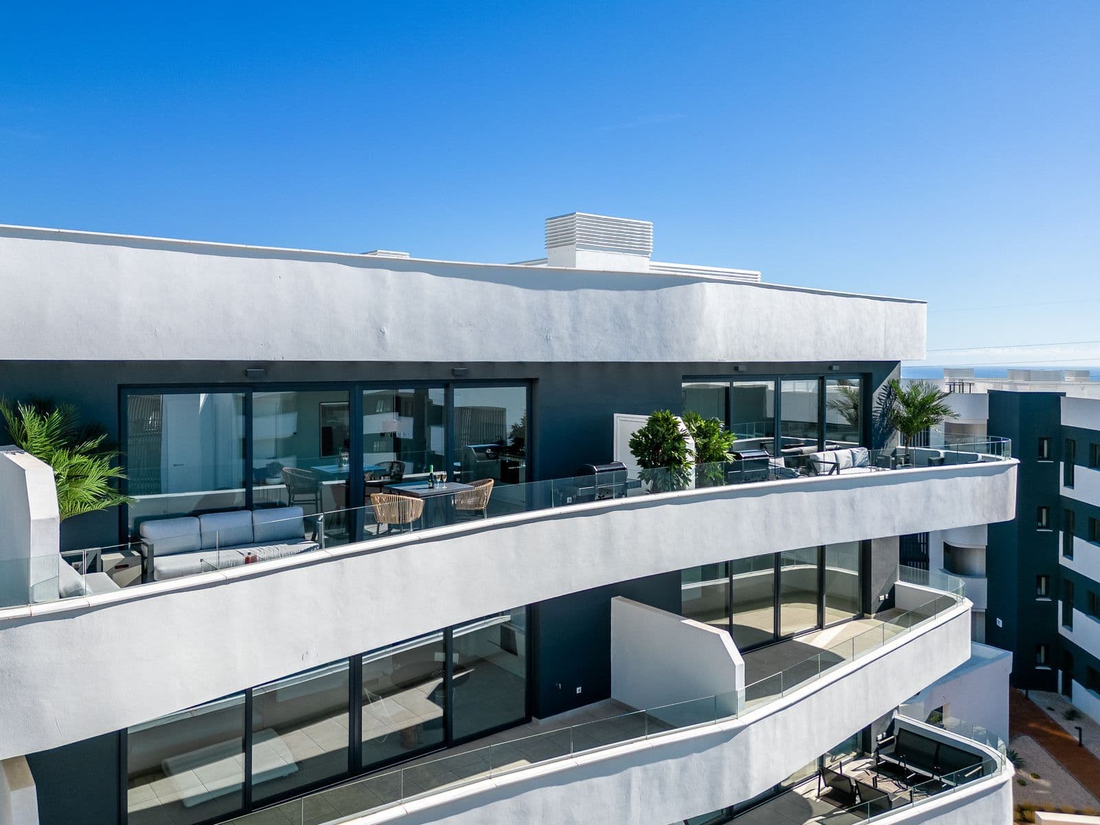 Apartment in Higueron West Phase, Fuengirola · 2 bedrooms · 200376