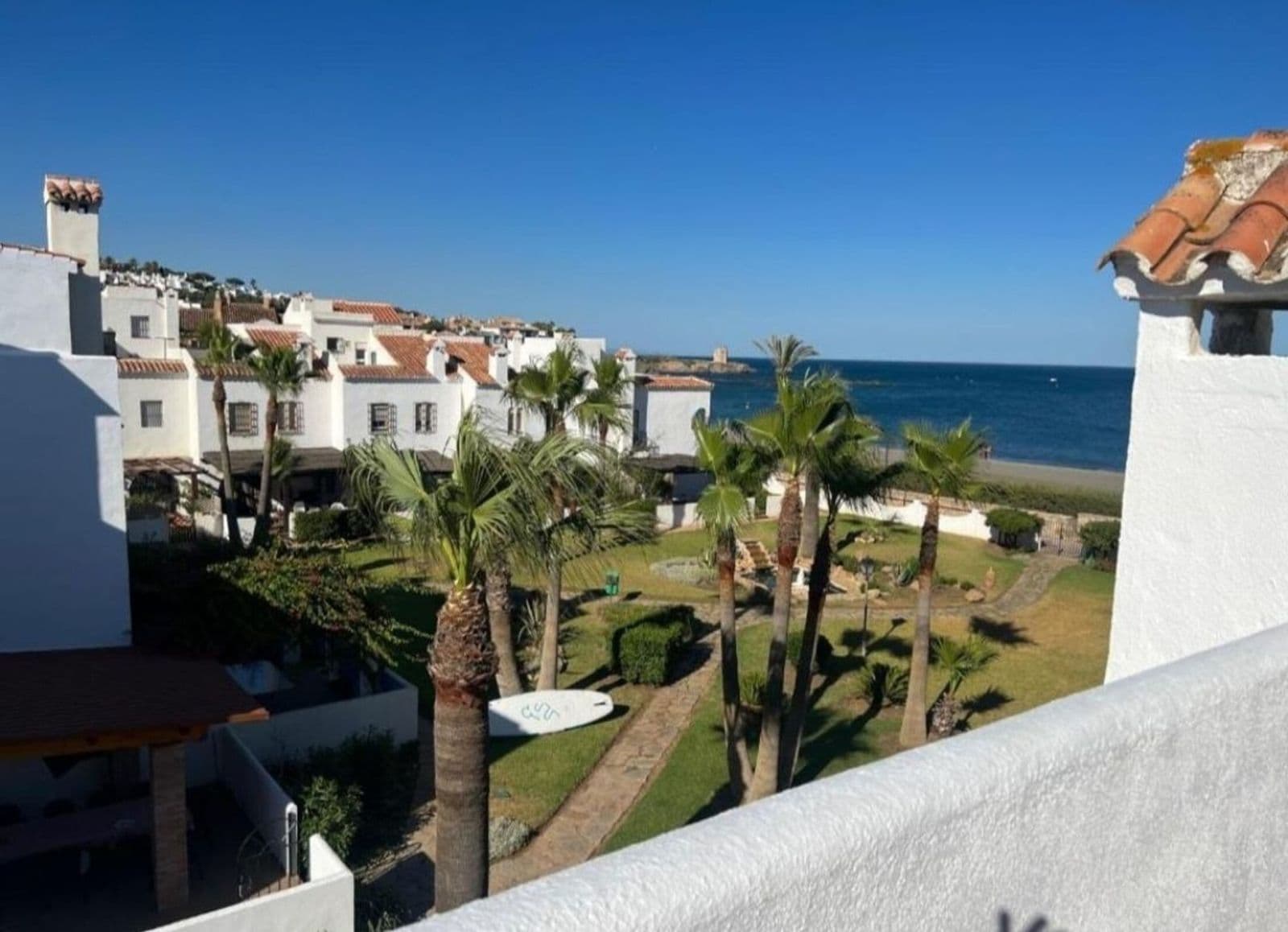 Adosado en Marina de Casares, Casares · 4 dormitorios · 200161