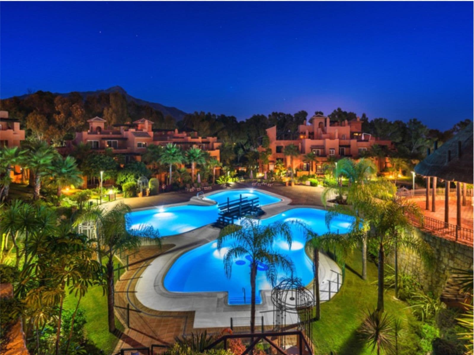 Apartment · Alminar de Marbella, Marbella · 2 bedrooms · 200701
