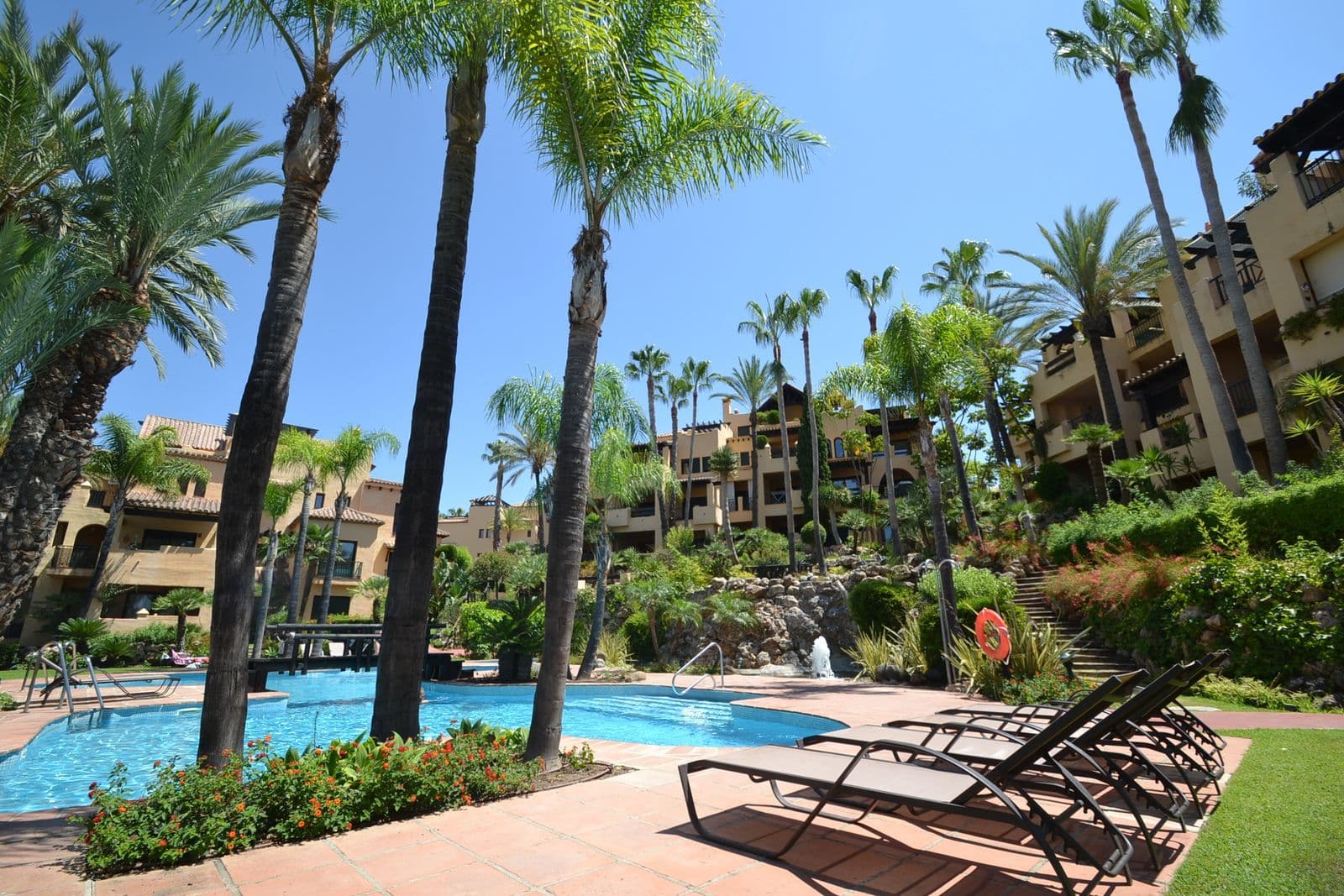 Penthouse in El Campanario, Estepona · 3 bedrooms · 200185