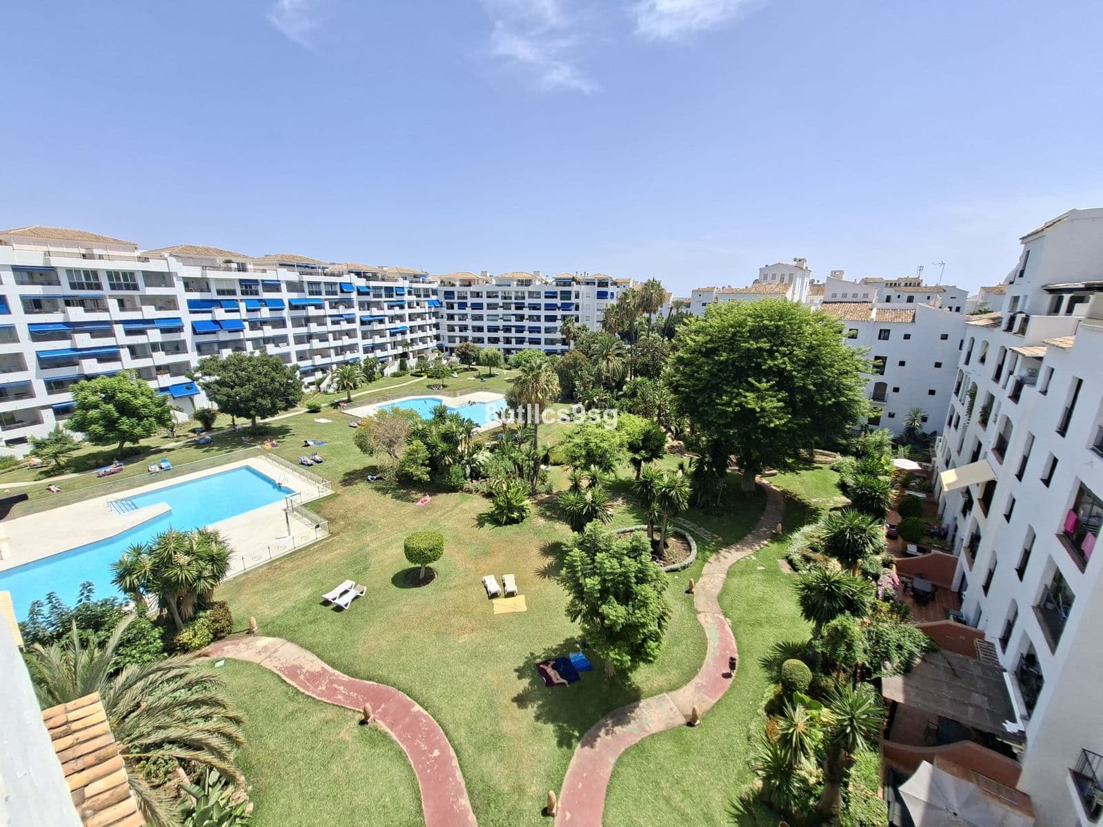 Ático · Jardines del Puerto, Marbella · 3 dormitorios · 200954
