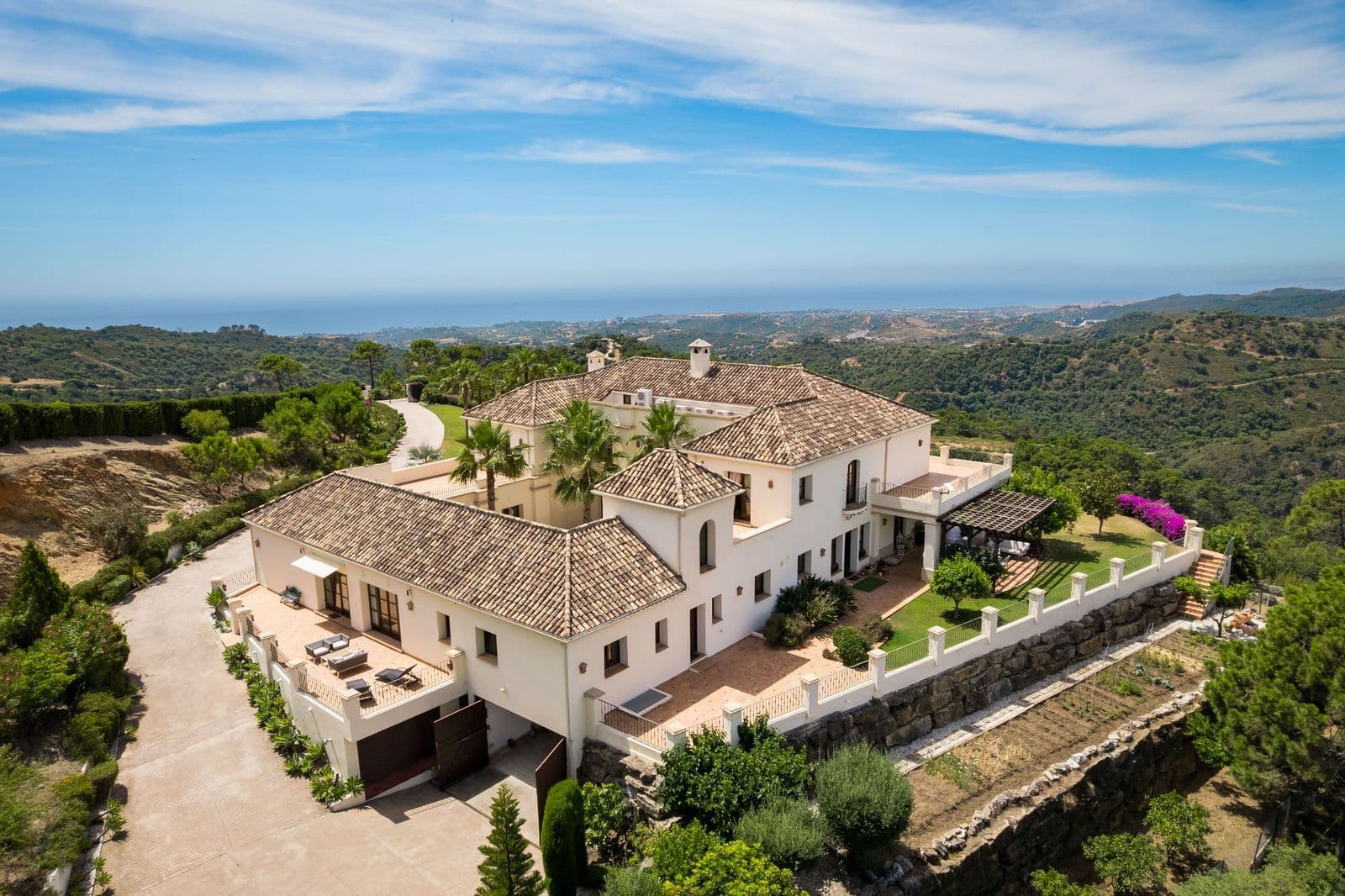 Villa in Sierra Bermeja, Estepona · 5 bedrooms · 200334