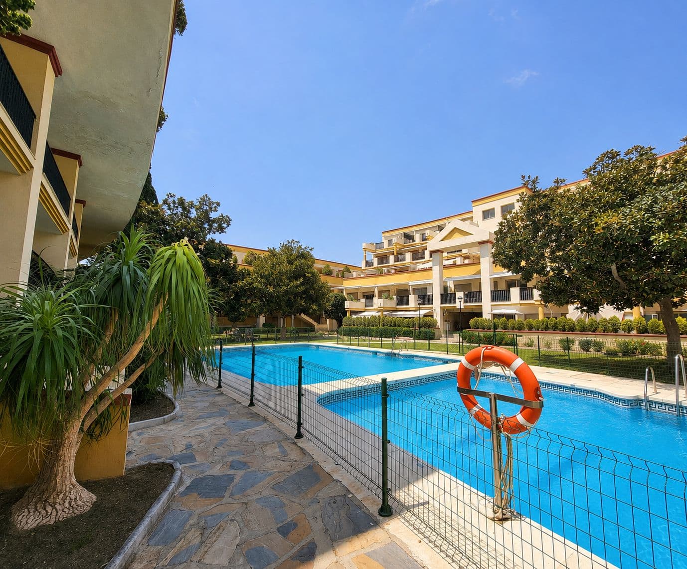 Квартира: Romana Playa, Marbella · 1 спальня · 200941