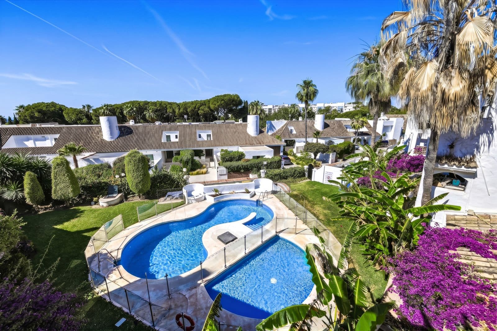 Villa Marina, Marbella — Квартира · 3 спальни · 200836