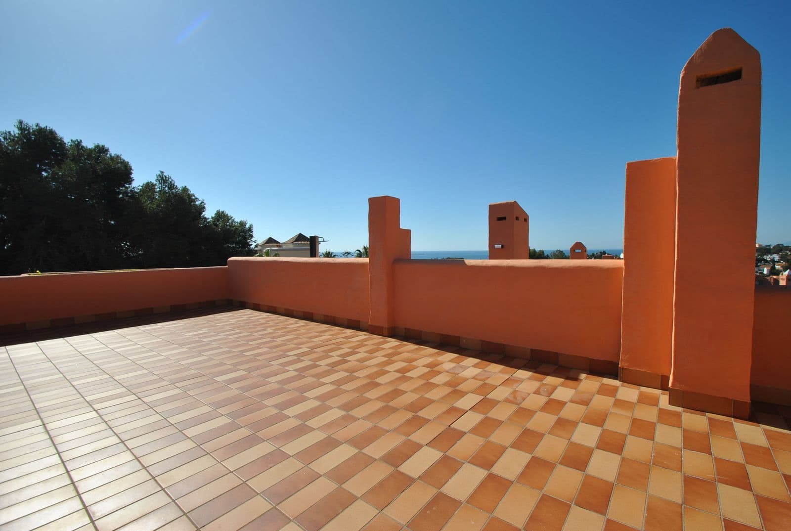 Adosado · Royal Cabopino, Marbella · 4 dormitorios · 200532