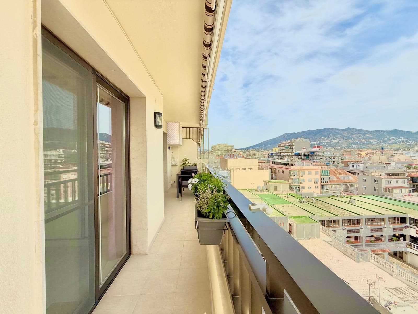 Piso · Las Rampas, Fuengirola · 2 dormitorios · 200375