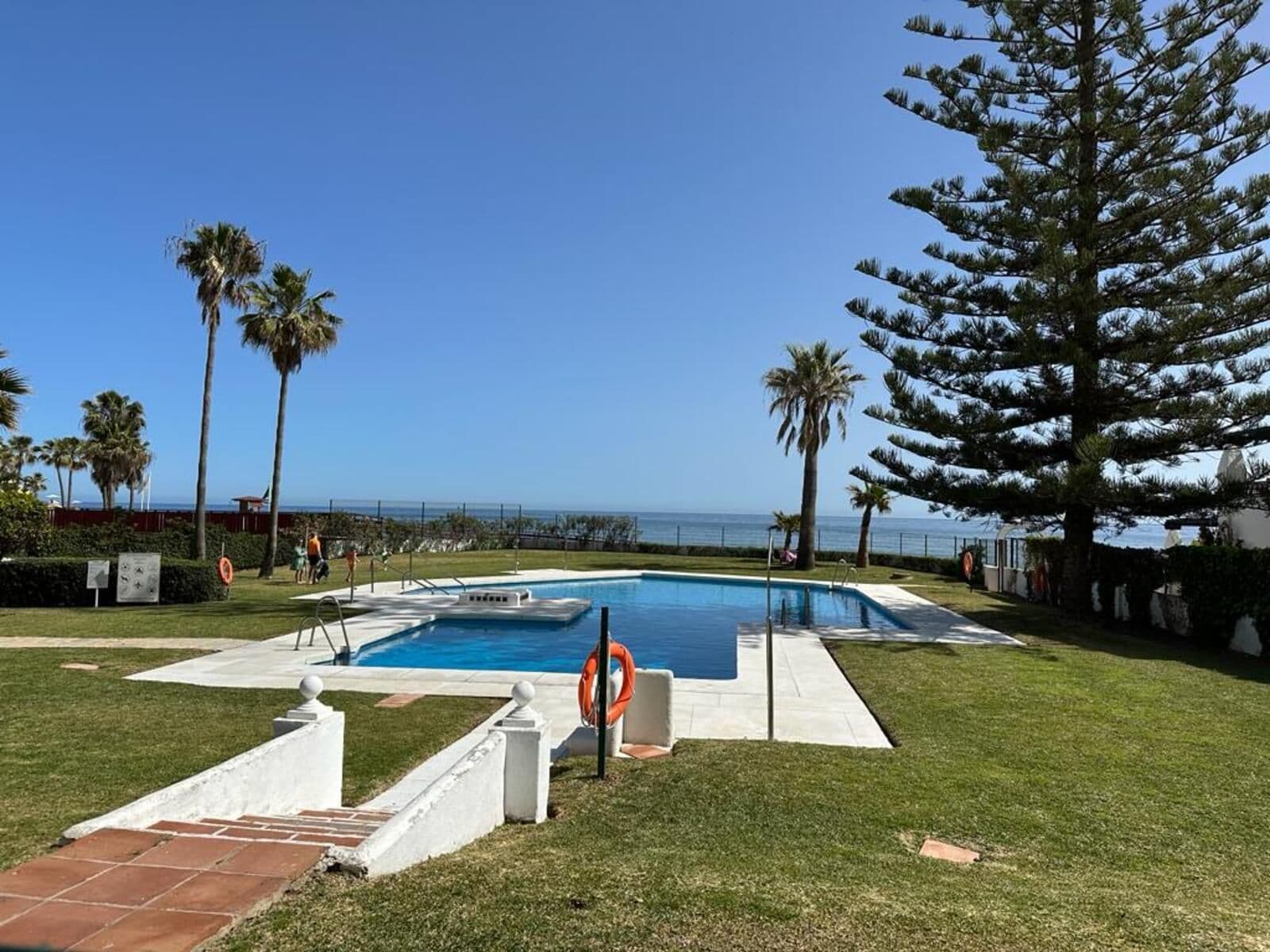 Квартира: Calahonda Beach, Mijas · 3 спальни · 201208