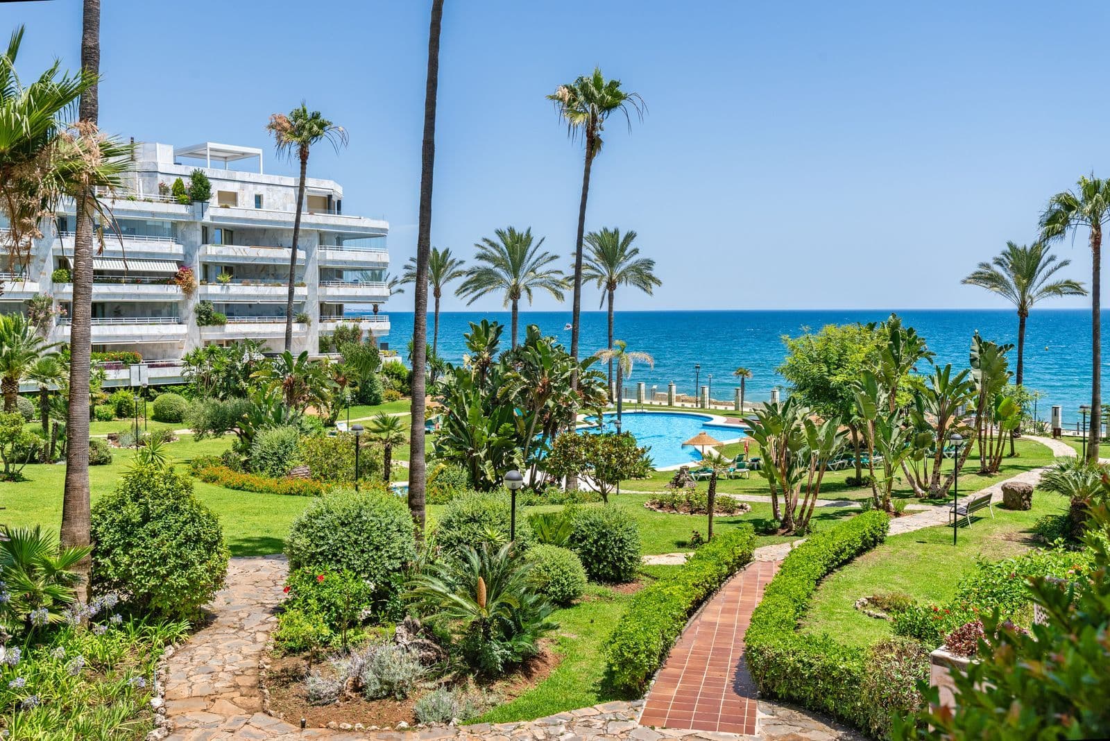 Playa Esmeralda, Marbella: Piso · 4 dormitorios · 200911