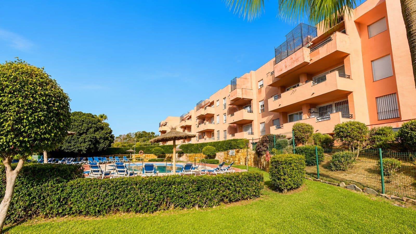 Квартира · Hacienda Guadalupe, Manilva · 2 спальни · 200462