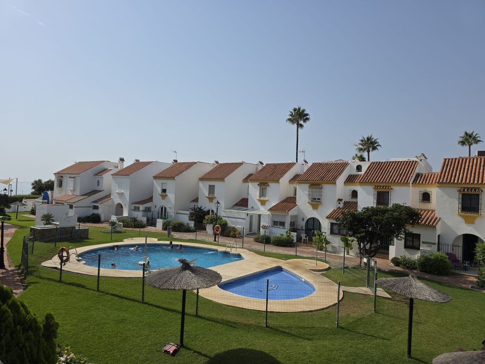 Marina de Casares, Casares: Townhouse · 3 bedrooms · 200129