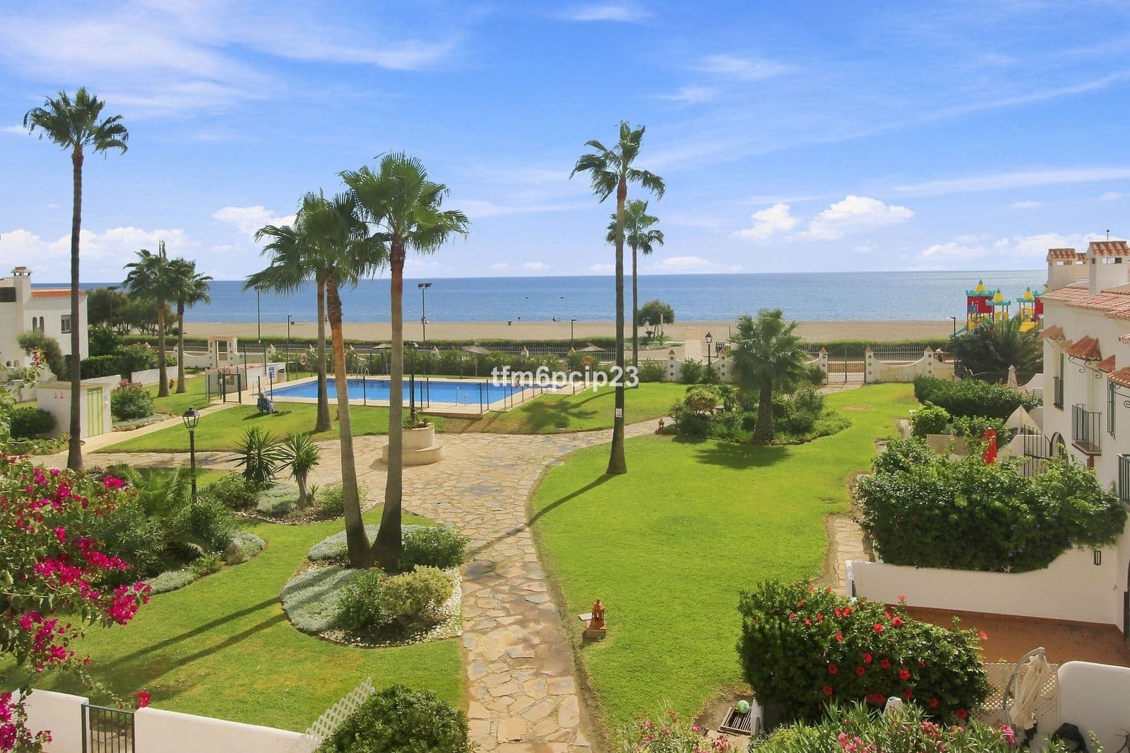Townhouse in Marina de Casares, Casares · 4 bedrooms · 200143