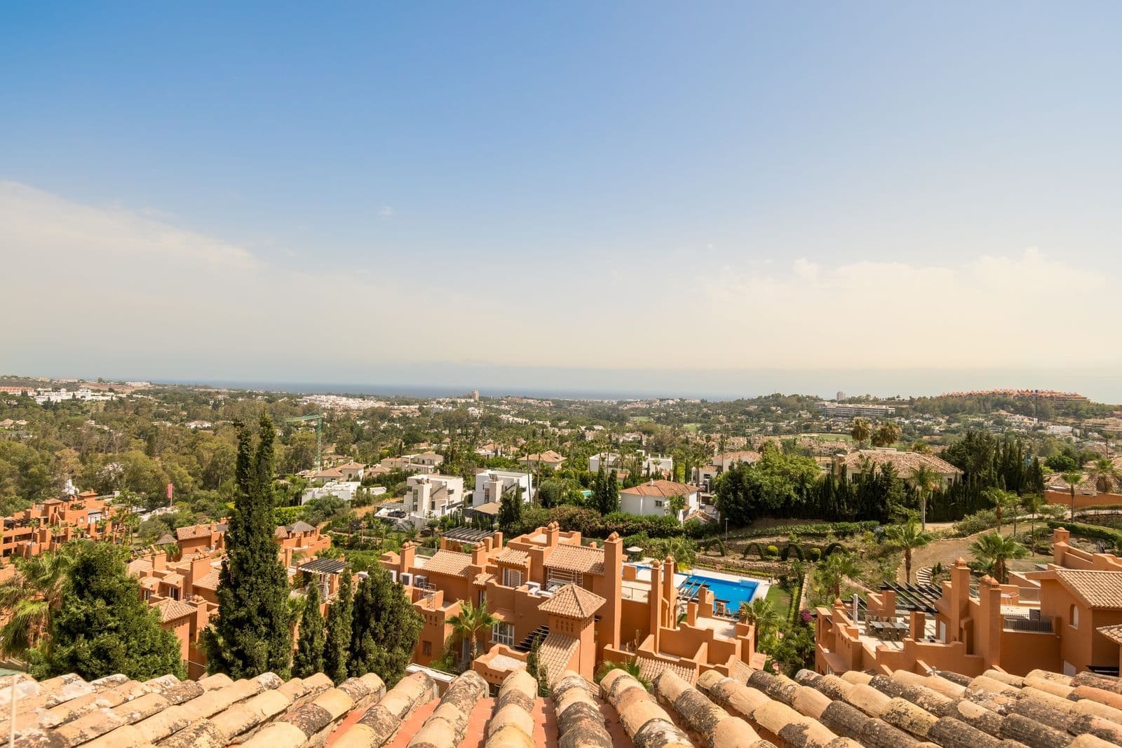 Les Belvederes, Marbella — Квартира · 3 спальни · 200939