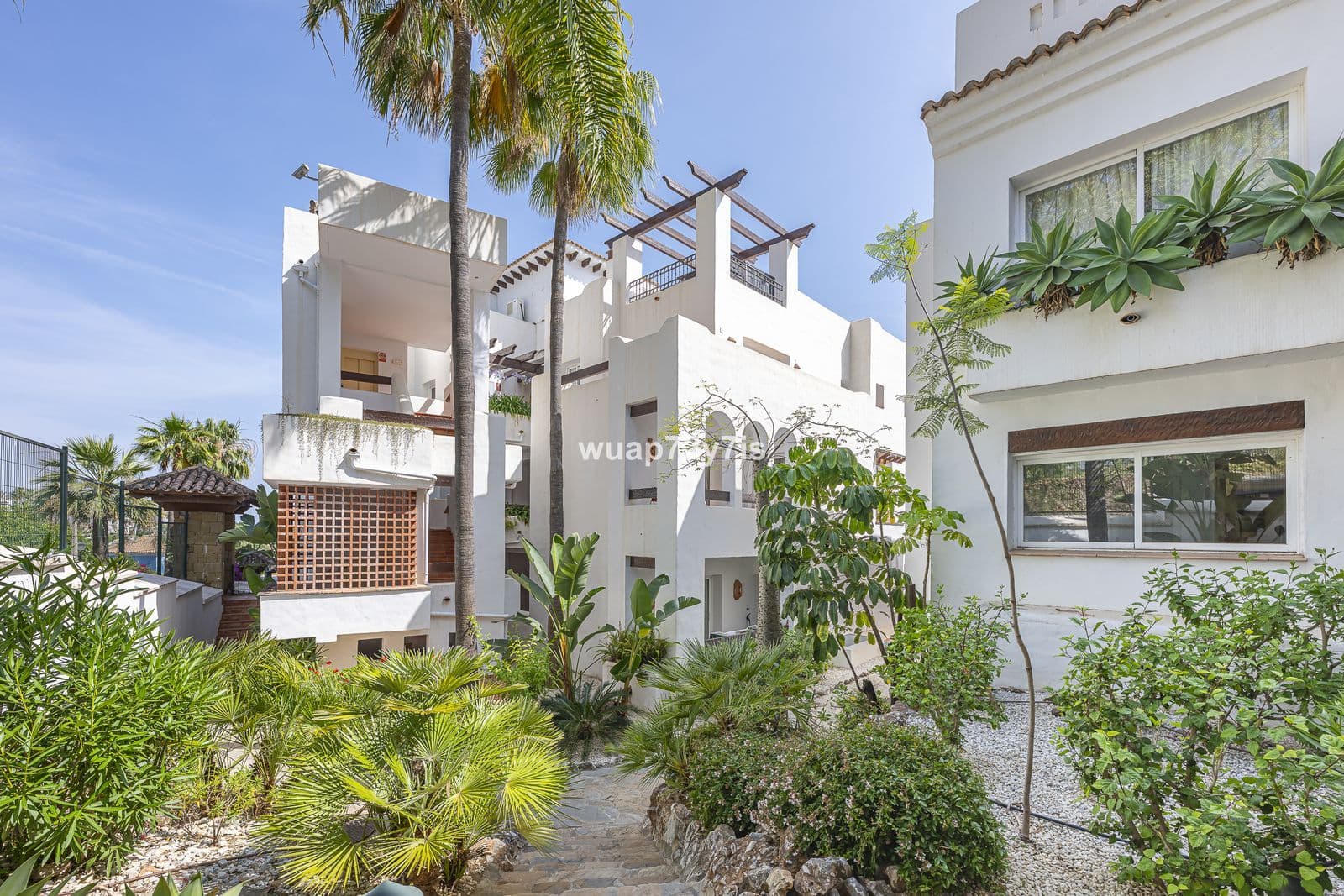 Квартира · Las Tortugas de Aloha, Marbella · 3 спальни · 200564
